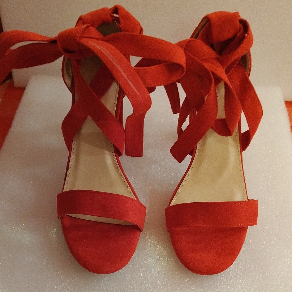 Carcuume Suede Chuck Block Red Women's Sandals Size 9 New